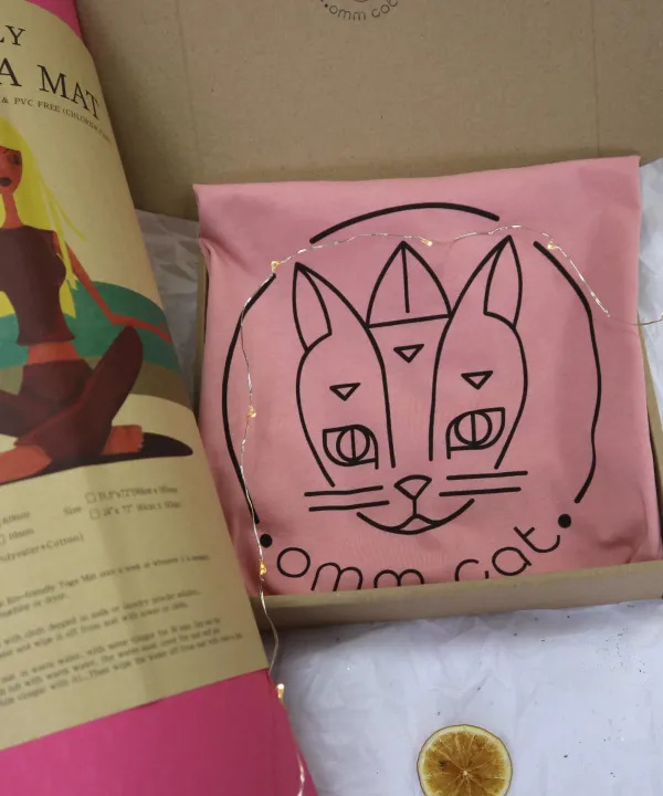 Asana Omm Cat Pink Gift Box